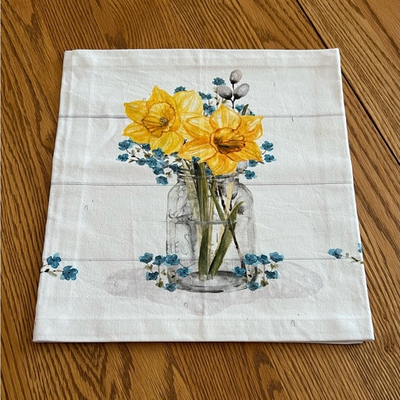 🌷 Farmhouse Floral Table Runner ~ By Park Designs🌷 - Picture 6 of 14